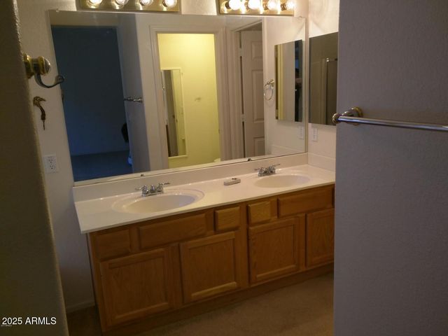 1924 W Mockingbird Drive, Chandler, AZ 85286