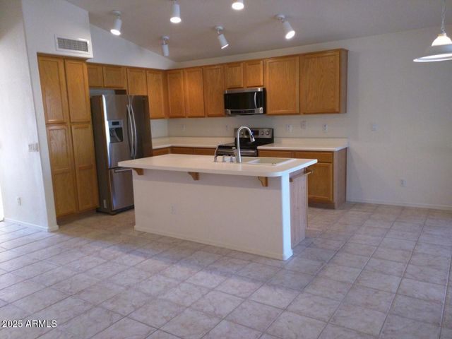 1924 W Mockingbird Drive, Chandler, AZ 85286