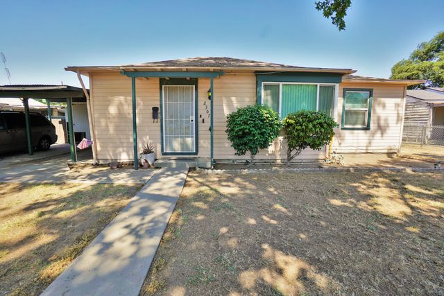 2307 N Valeria Street, Fresno, CA 93703