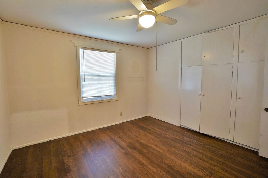 Image 24 of property listing at 2307 N Valeria Street, Fresno, CA 93703