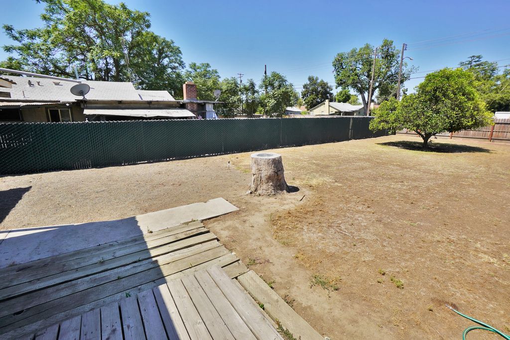 Image 33 of property listing at 2307 N Valeria Street, Fresno, CA 93703