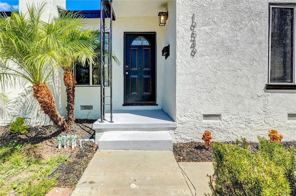 19549 Schoolcraft, Reseda, CA 91335 — photo 4