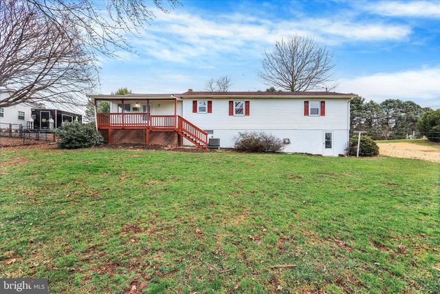 1370 3RD AVENUE, Chambersburg, PA 17201