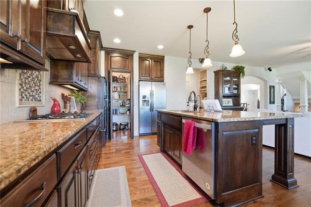 9314 W 163RD Terrace, Overland Park, KS 66085
