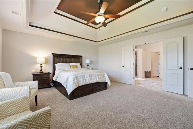 9314 W 163RD Terrace, Overland Park, KS 66085