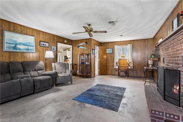 2824 Country Club DR, Suffolk, VA 23435