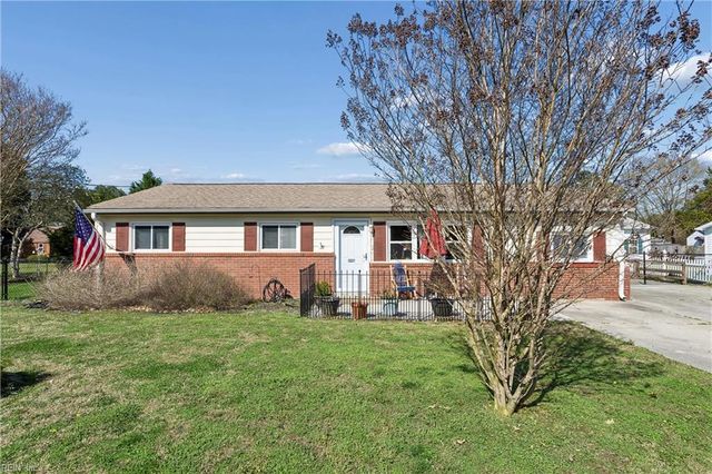 2824 Country Club DR, Suffolk, VA 23435