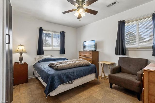 2824 Country Club DR, Suffolk, VA 23435