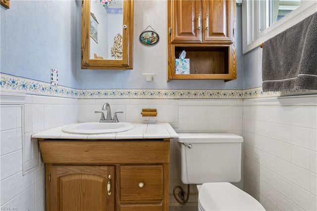 2824 Country Club DR, Suffolk, VA 23435