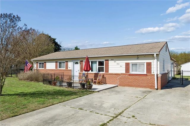 2824 Country Club DR, Suffolk, VA 23435