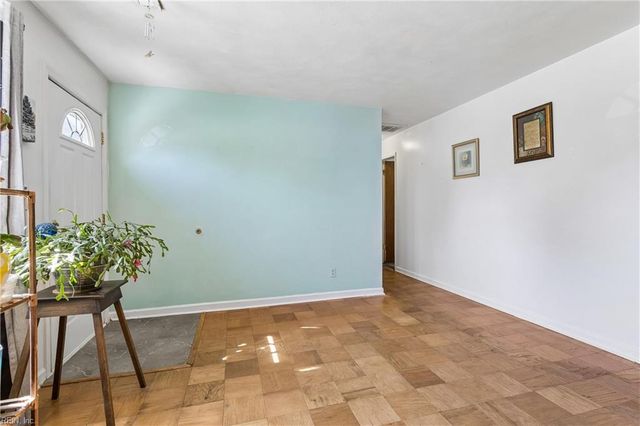 2824 Country Club DR, Suffolk, VA 23435