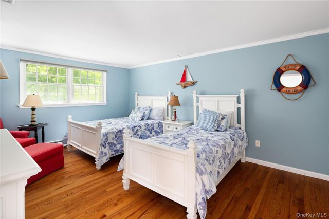 16 Carolyn Place, Armonk, NY 10504