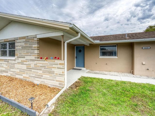 10320 HONEYSUCKLE LANE, Port Richey, FL 34668