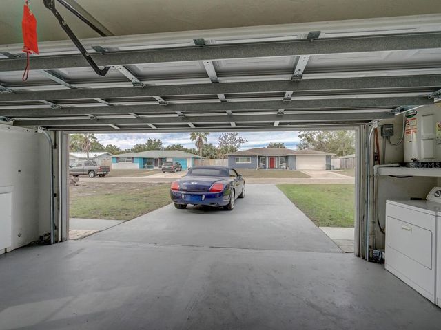 10320 HONEYSUCKLE LANE, Port Richey, FL 34668