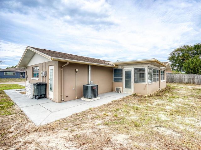 10320 HONEYSUCKLE LANE, Port Richey, FL 34668