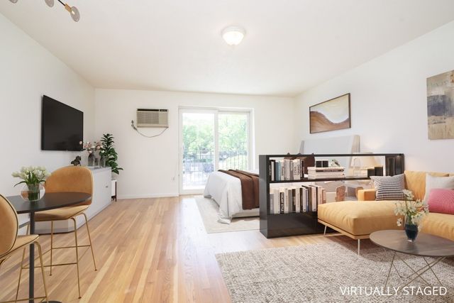 50 Green St 207, Brookline, MA 02446