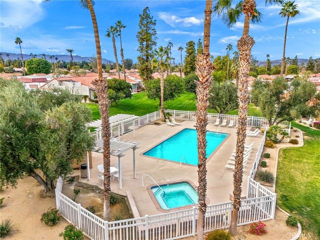 40963 Interlachen Lane, Palm Desert, CA 92211