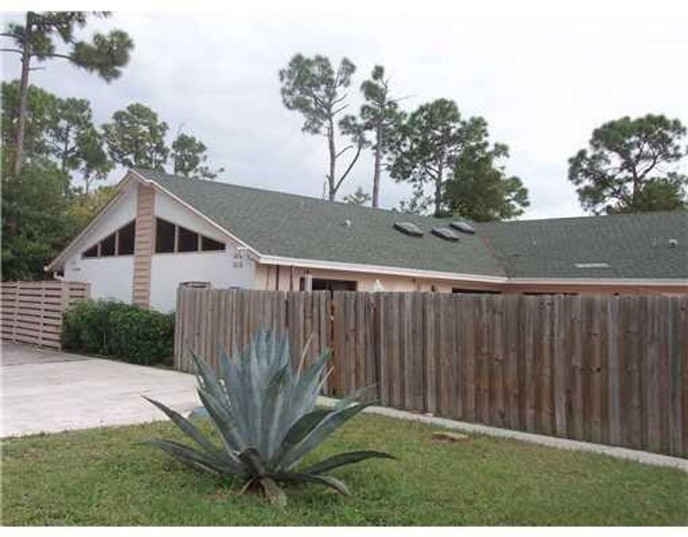 14118 Wellington Trace, Wellington, FL 33414