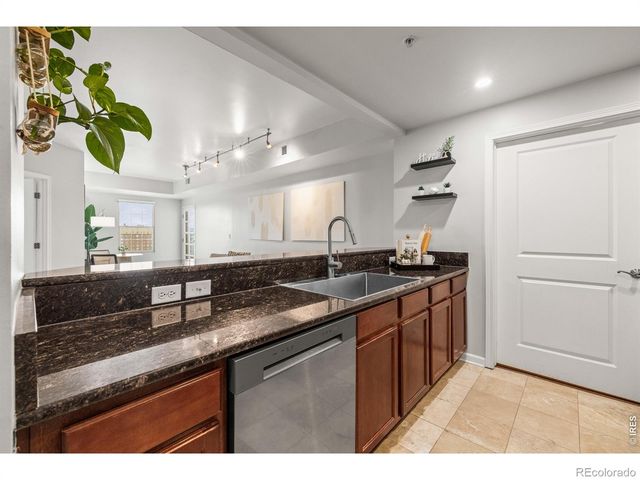 975 N Lincoln Street 11H, Denver, CO 80203