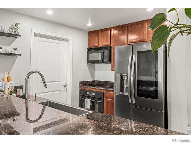 975 N Lincoln Street 11H, Denver, CO 80203