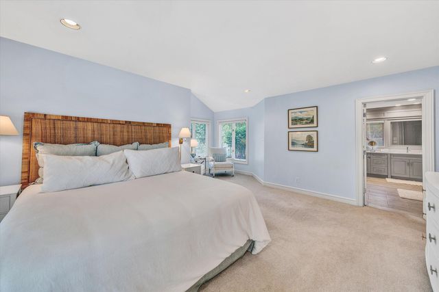 25 Findlay CIR, Penhook, VA 24137