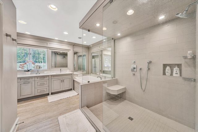 25 Findlay CIR, Penhook, VA 24137