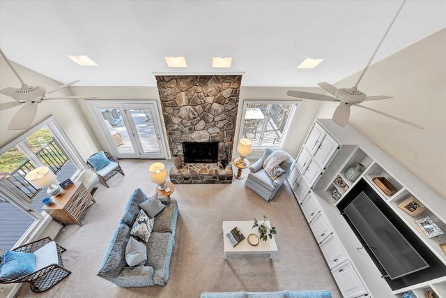 25 Findlay CIR, Penhook, VA 24137