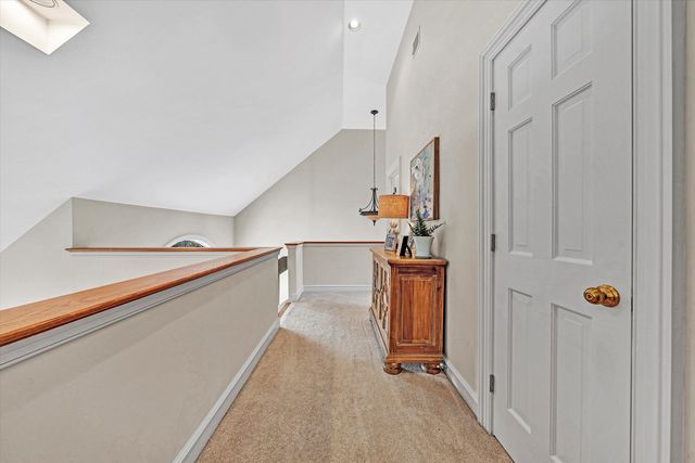 25 Findlay CIR, Penhook, VA 24137