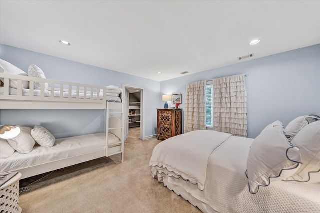 25 Findlay CIR, Penhook, VA 24137