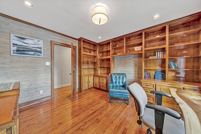 25 Findlay CIR, Penhook, VA 24137