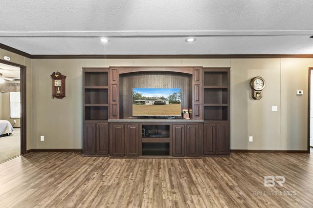 289 Blackwell Lane, Atmore, AL 36502