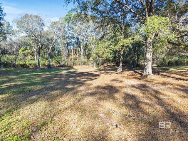 289 Blackwell Lane, Atmore, AL 36502