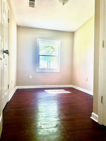 4909 SARATOGA RD, Millington, TN 38053