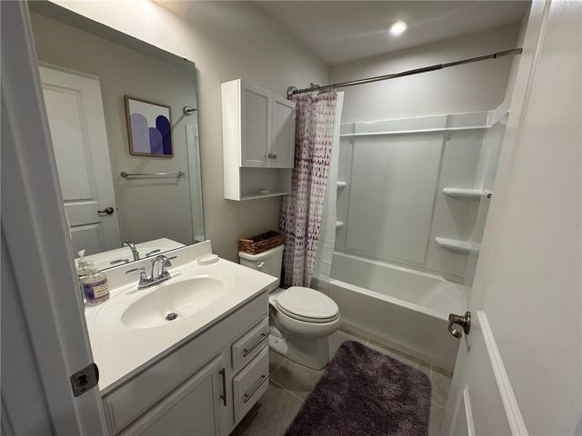 265 Chesna Drive, Whitehall, PA 15234