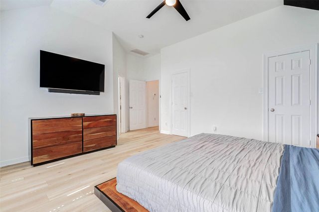 2706 Ridgeglen Lane, Houston, TX 77082