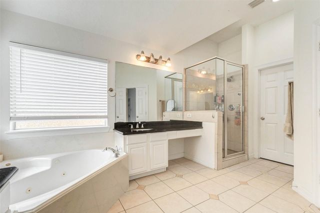 2706 Ridgeglen Lane, Houston, TX 77082