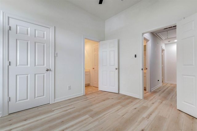 2706 Ridgeglen Lane, Houston, TX 77082
