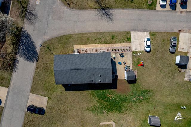 885 Buttonwood Drive, Middleville, MI 49333