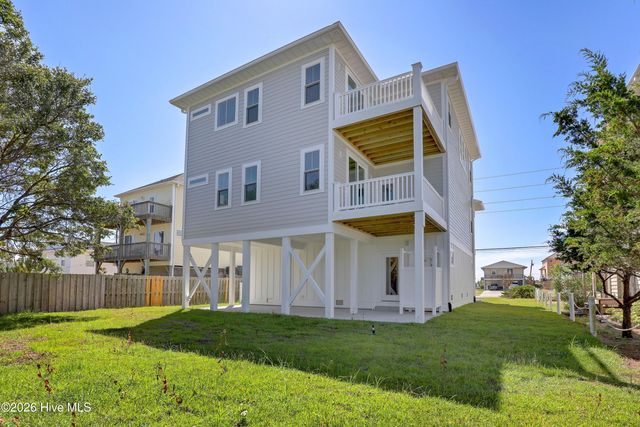 1919 N New River Drive, Holly Ridge, NC 28445