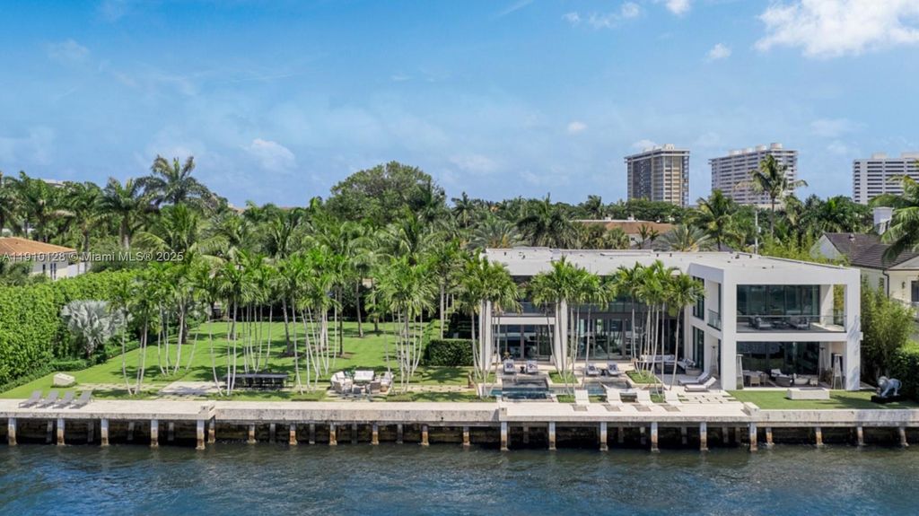 1175 Spanish River Rd, Boca Raton, FL 33432