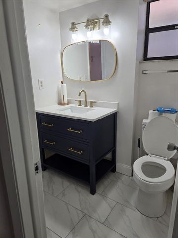 1001 Colony Point Circle 305, Pembroke Pines, FL 33026