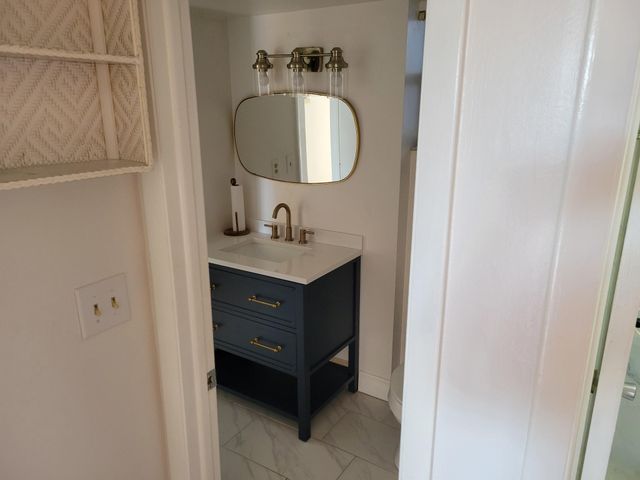 1001 Colony Point Circle 305, Pembroke Pines, FL 33026