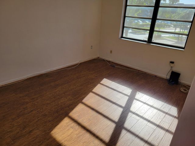 1001 Colony Point Circle 305, Pembroke Pines, FL 33026