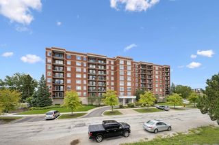 5555 N Cumberland Avenue 804, Chicago, IL 60656