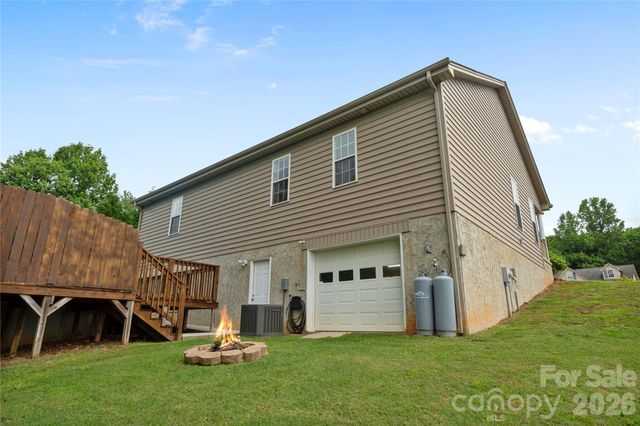 3933 Rocky Brook Place, Lenoir, NC 28645