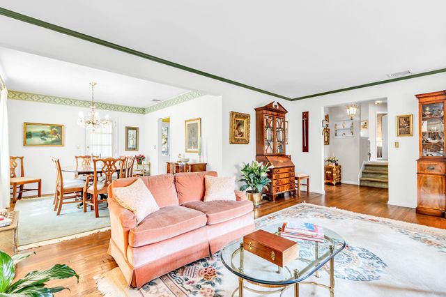 95 Wrexham Road, Bronxville, NY 10708