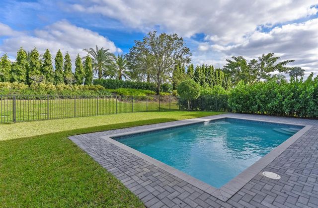 20318 Castle Stuart Avenue, Boca Raton, FL 33434