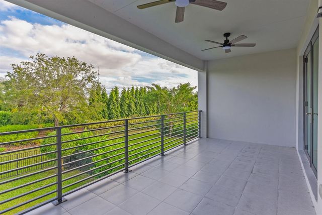 20318 Castle Stuart Avenue, Boca Raton, FL 33434