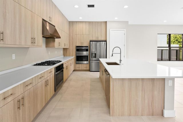 20318 Castle Stuart Avenue, Boca Raton, FL 33434