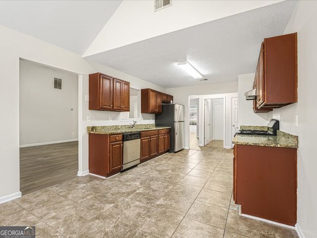 2231 Exchange Place SE, Conyers, GA 30013